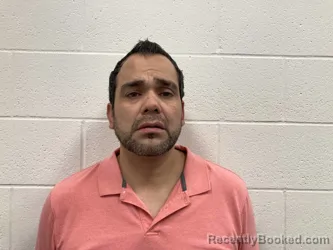 Mugshot of JOSE ALI FERNANDEZ CONTRERAS booked in Kenton County, Kentucky on April 19, 2026