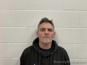 Mugshot of ROBERT TODD MAYNARD booked in Kenton County, Kentucky on April 19, 2026