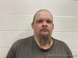 Mugshot of DUSTIN JORDAN WEAVER booked in Kenton County, Kentucky on April 21, 2026