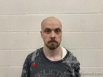Mugshot of DANIEL EMERSON VANDERPOOL booked in Kenton County, Kentucky on April 28, 2026