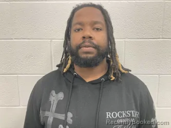 Mugshot of ORLANDO RASHAD ROBERSON booked in Kenton County, Kentucky on May 3, 2026