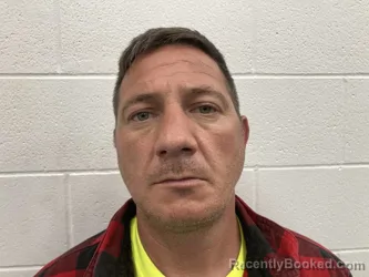 Mugshot of SCOTT ARTHUR BINGHAM booked in Kenton County, Kentucky on May 6, 2026