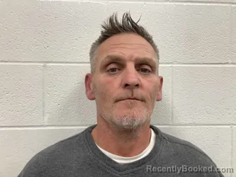 Mugshot of ROBERT TODD MAYNARD booked in Kenton County, Kentucky on May 6, 2026
