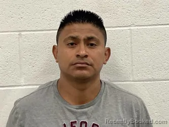 Mugshot of SALVADOR NMI RAMIREZ-RAMOS booked in Kenton County, Kentucky on June 5, 2026