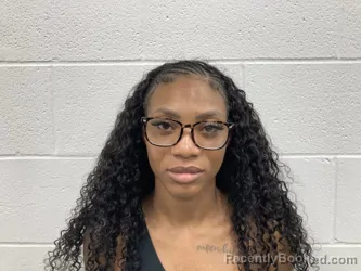 Mugshot of Taytiona Symone Cross booked in Kenton County, Kentucky on August 9, 2026