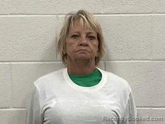 Mugshot of Tammy Sue Hammons booked in Kenton County, Kentucky on September 30, 2026