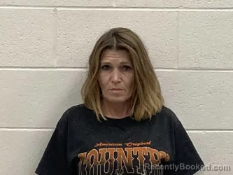 Mugshot of Cindy Ann Hellard booked in Kenton County, Kentucky on October 7, 2026