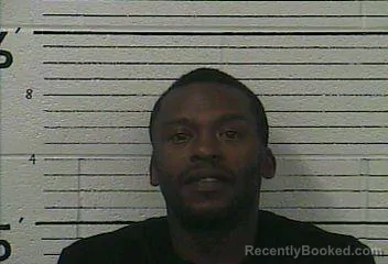 Mugshot of DEON DOMINIQUE MCINTYRE booked in Knox County, Kentucky on May 1, 2026