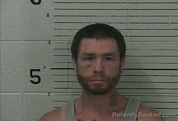 Mugshot of RICHARD J DAVIS booked in Knox County, Kentucky on August 4, 2026