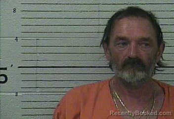 Mugshot of RONNIE G HICKS booked in Knox County, Kentucky on May 17, 2026