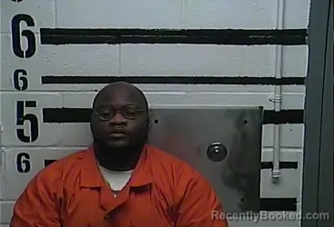 Mugshot of DEON LAMARR FIELDS