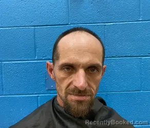 Mugshot of BILLY WADE HOLLIFIELD