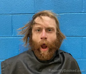 Mugshot of SKYLER NATHANIEL THORNE