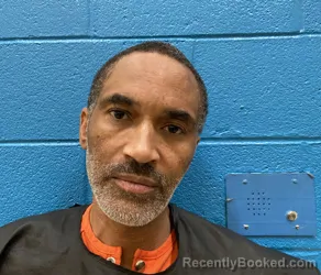 Mugshot of DOUGLAS MARQUISE CALLOWAY