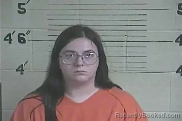 Mugshot of Kaitlyn Hinds