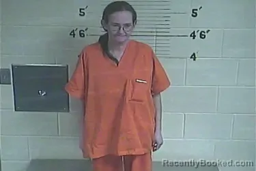 Mugshot of Flossie Pope