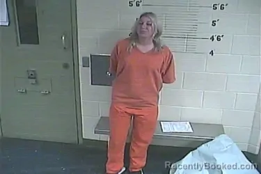 Mugshot of Samantha Schreiber