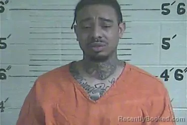 Mugshot of Trayvon Thompson