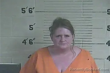 Mugshot of Latova Chambers booked in Lee County, Kentucky on March 25, 2026