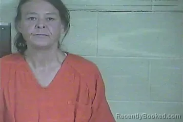 Mugshot of Melissa Dunaway booked in Lee County, Kentucky on March 29, 2026