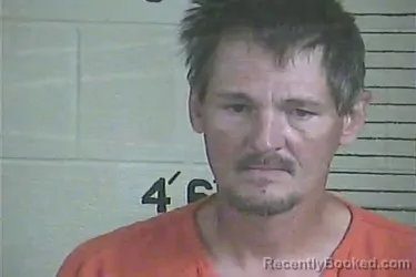 Mugshot of Danny Elliston booked in Lee County, Kentucky on April 22, 2026