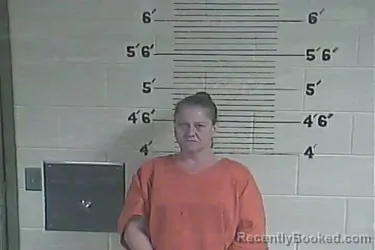 Mugshot of Jenny Lyons booked in Lee County, Kentucky on April 23, 2026