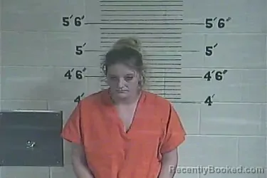 Mugshot of Amber Nichole Ballard booked in Lee County, Kentucky on May 8, 2026