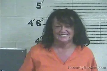 Mugshot of Pamela T Hatton booked in Lee County, Kentucky on June 4, 2026