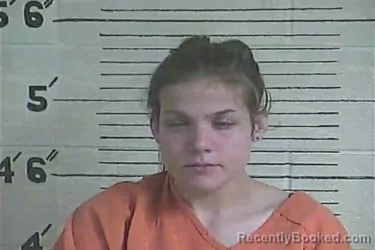 Mugshot of Samantha Ratliff booked in Lee County, Kentucky on August 26, 2026
