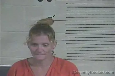 Mugshot of Cindy Reed booked in Lee County, Kentucky on September 1, 2026