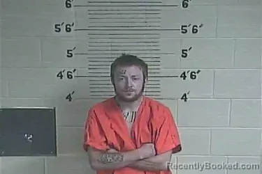 Mugshot of Emmett Mcintosh booked in Lee County, Kentucky on October 7, 2026
