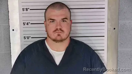 Mugshot of AARON THOMAS booked in Leslie County, Kentucky on June 26, 2026
