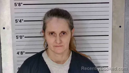 Mugshot of Tina Edwards booked in Leslie County, Kentucky on October 21, 2026