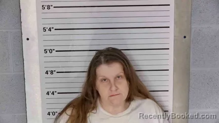 Mugshot of CHASIDY SIZEMORE booked in Leslie County, Kentucky on May 7, 2026