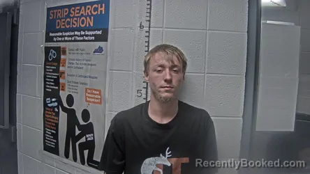 Mugshot of DILLAN RAY  CAUDILL booked in Letcher County, Kentucky on April 9, 2026