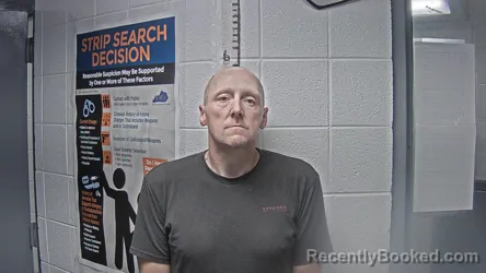 Mugshot of CHRISTOPHER LEE SEXTON booked in Letcher County, Kentucky on April 18, 2026