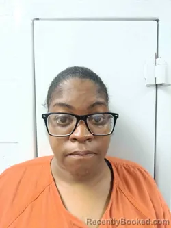 Mugshot of Laronda Patterson booked in Logan County, Kentucky on August 17, 2026