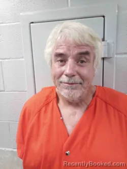 Mugshot of CHRISTOPHER HOPPER