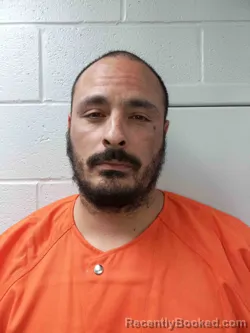 Mugshot of JORGE FIGUEROA