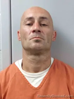 Mugshot of JUSTIN DRAKE