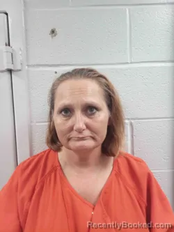 Mugshot of KIMBERLY DOPORTO booked in Logan County, Kentucky on May 17, 2026
