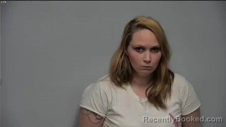 Mugshot of CRYSTAL D STINNETT