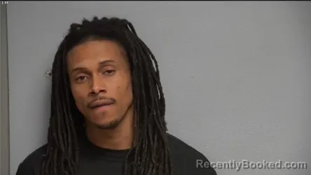 Mugshot of DOMINIQUE R HARPER