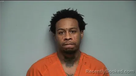 Mugshot of DERRICK DEANDRE LAMBERT