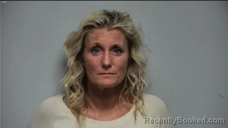 Mugshot of FAWN GENEVIEVE FAUEVELLE