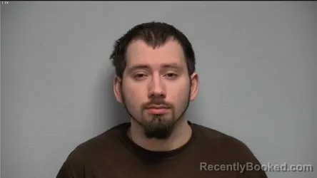 Mugshot of JONAUSTIN M VICKERS