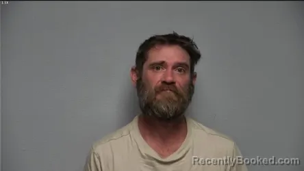 Mugshot of KURTIS BELL