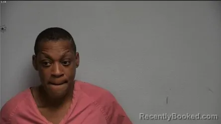 Mugshot of LAQUITA BERRY