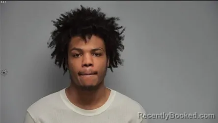 Mugshot of QUEMARION CAMERON SMITH