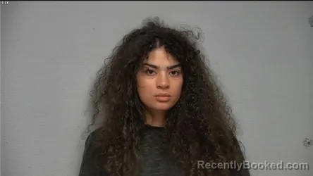 Mugshot of TAVIONNA M EDWARDS booked in McCracken County, Kentucky on April 5, 2026